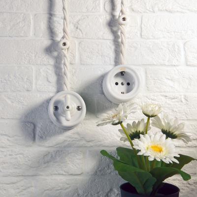 Фото Ретро кабель витой  3х1,5 белый 50 м Werkel W6453501