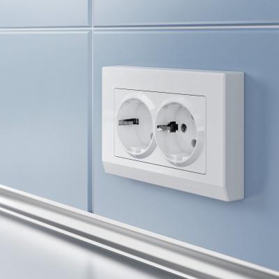 Фото Рамка из поликарбоната для двойной розетки Werkel Stark W0081801 белый