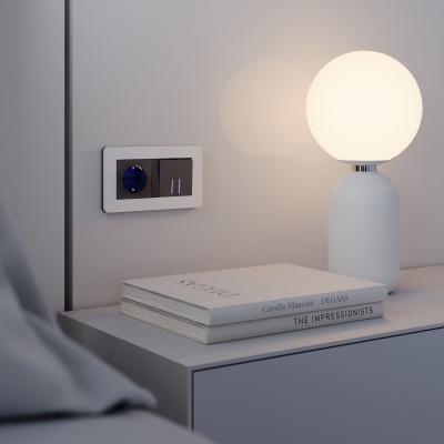 Фото Рамка из поликарбоната на 2 поста Split Werkel W0023068 белый/черный, soft-touch