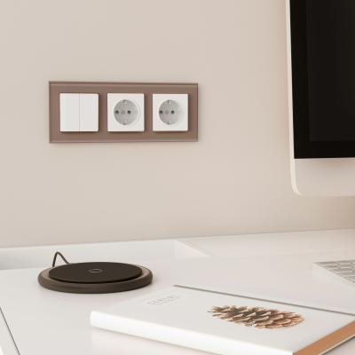 Фото Рамка из стекла на 3 поста Werkel Favorit W0031142 латте