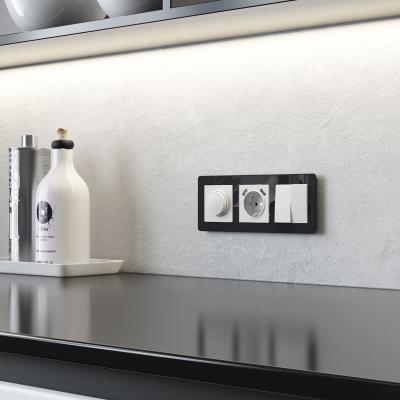 Фото Розетка со шторками и USBх2 Werkel W1171561 белый матовый