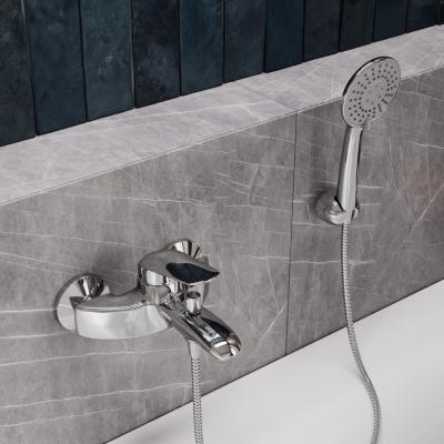 Фото WasserKraft Rossel 2801 смеситель для ванны с коротким монолитным изливом