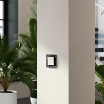 Фото Перекрестный переключатель двухклавишный Werkel W1123003 слоновая кость