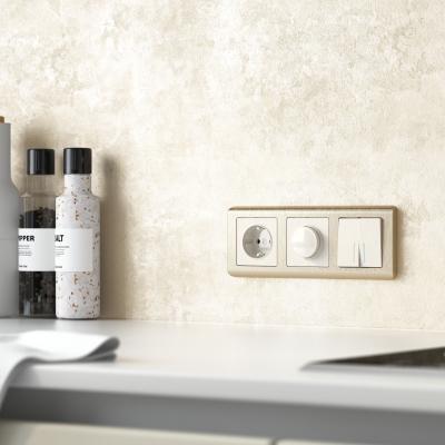 Фото Розетка с заземлением и шторками Werkel W1171113 перламутровый рифленый