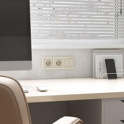 Фото Рамка из поликарбоната на 3 поста Werkel Stark W0031803 слоновая кость