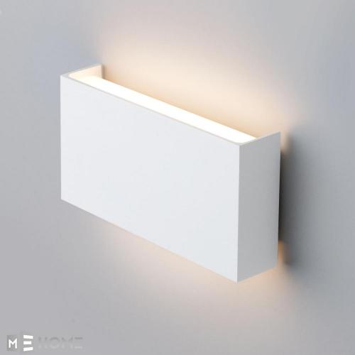 Фото Elektrostandard 1705 Techno LED уличный настенный светильник GOLF белый