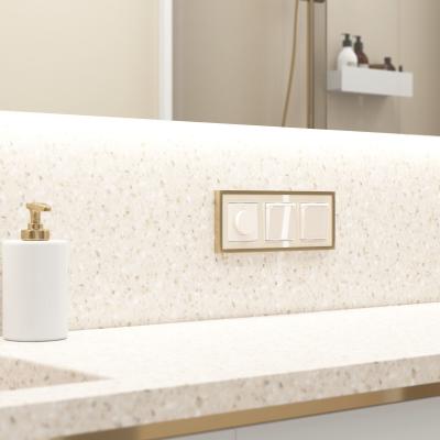 Фото Розетка влагозащищенная с крышкой и шторками Werkel W1171243 айвори акрил