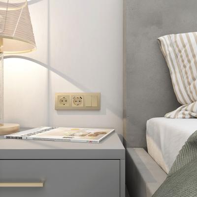 Фото Рамка из металла на 3 поста Werkel Аluminium W0031711 шампань алюминий