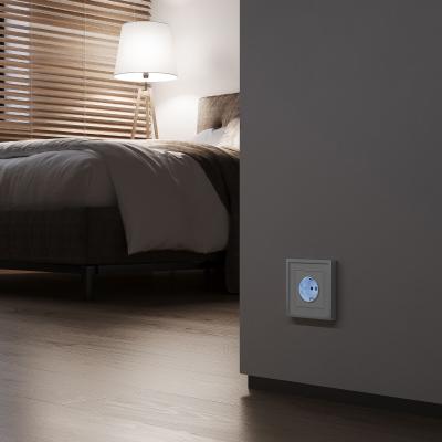 Фото Розетка с подсветкой Werkel W1171461 белый матовый