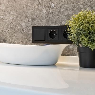 Фото Рамка из поликарбоната на 3 поста Werkel Stark W0031808 черный