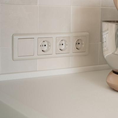 Фото Рамка из поликарбоната на 4 поста Werkel Stream W0042113 перламутровый