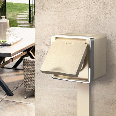 Фото Розетка влагозащенная с защитной крышкой и шторками Werkel Gallant W5071210 шампань рифленый