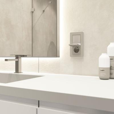 Фото Розетка влагозащищенная с защитной крышкой Werkel W1271204 дымчатый