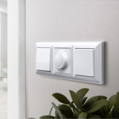 Фото Рамка из пластика на 3 поста Werkel Fiore W0032201 белый