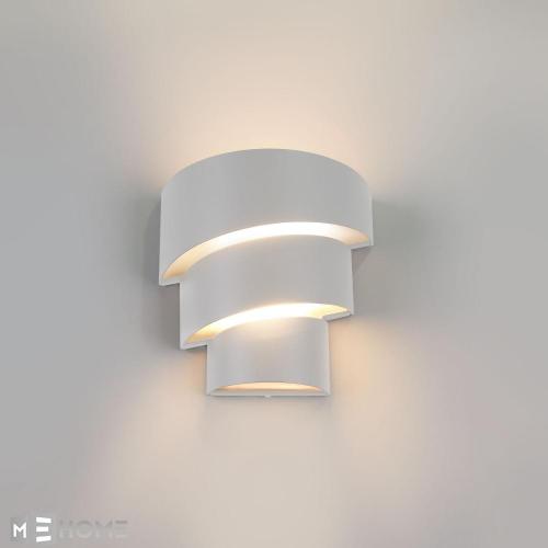 Фото Elektrostandard Helix 1535 Techno LED уличный настенный светильник белый