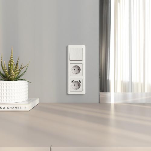 Фото Розетка с заземлением Werkel W1171013 перламутровый рифленый